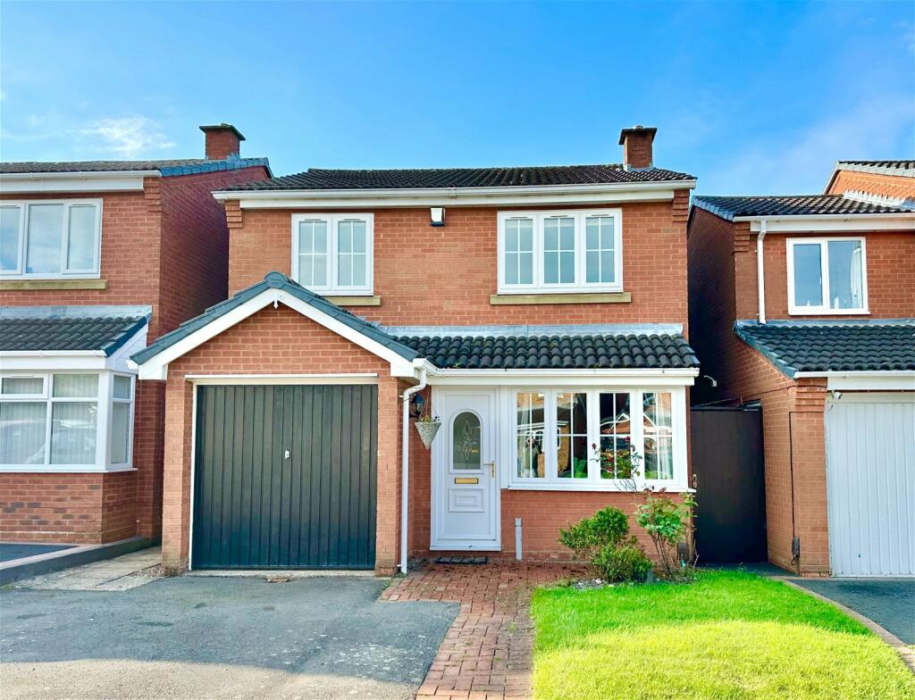 3 bedroom detached house for sale in Widewaters Close, Telford, TF4 3TL