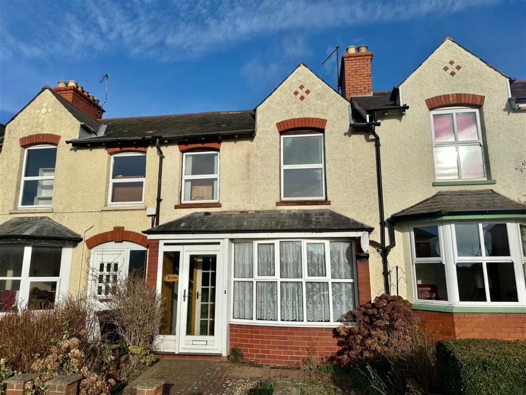 3 bedroom terraced house for sale in Oak Street, Highley, Bridgnorth