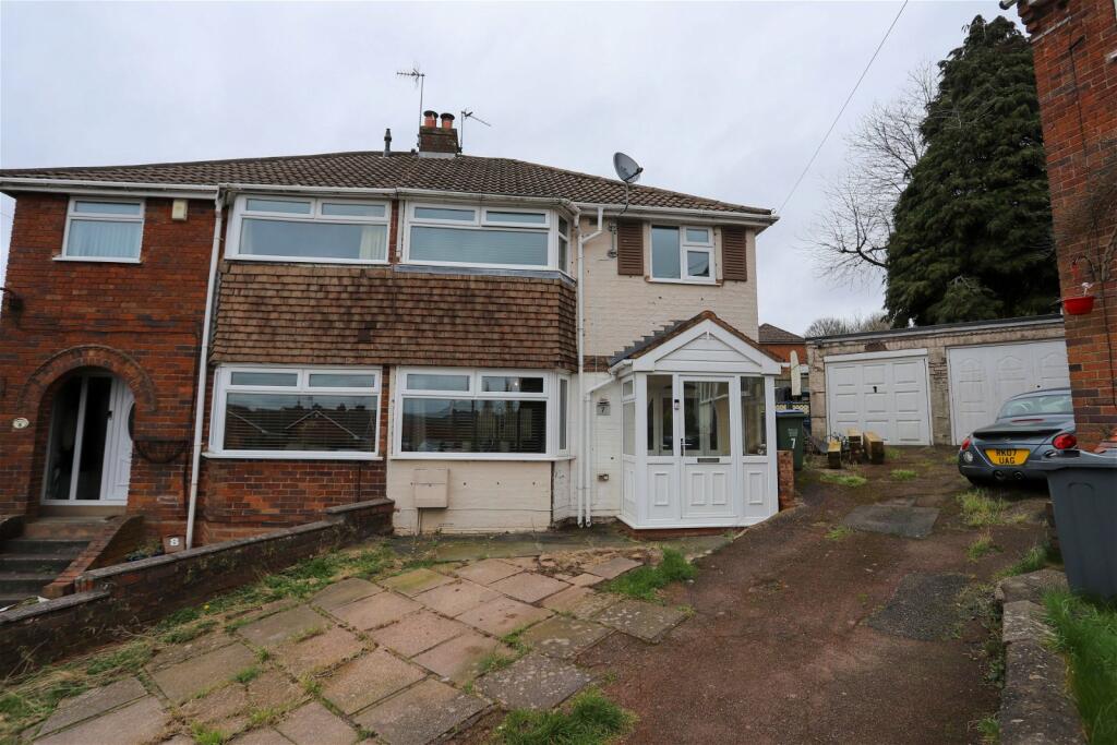 Main image of property: Conway Avenue, Oldbury, B68 9NS