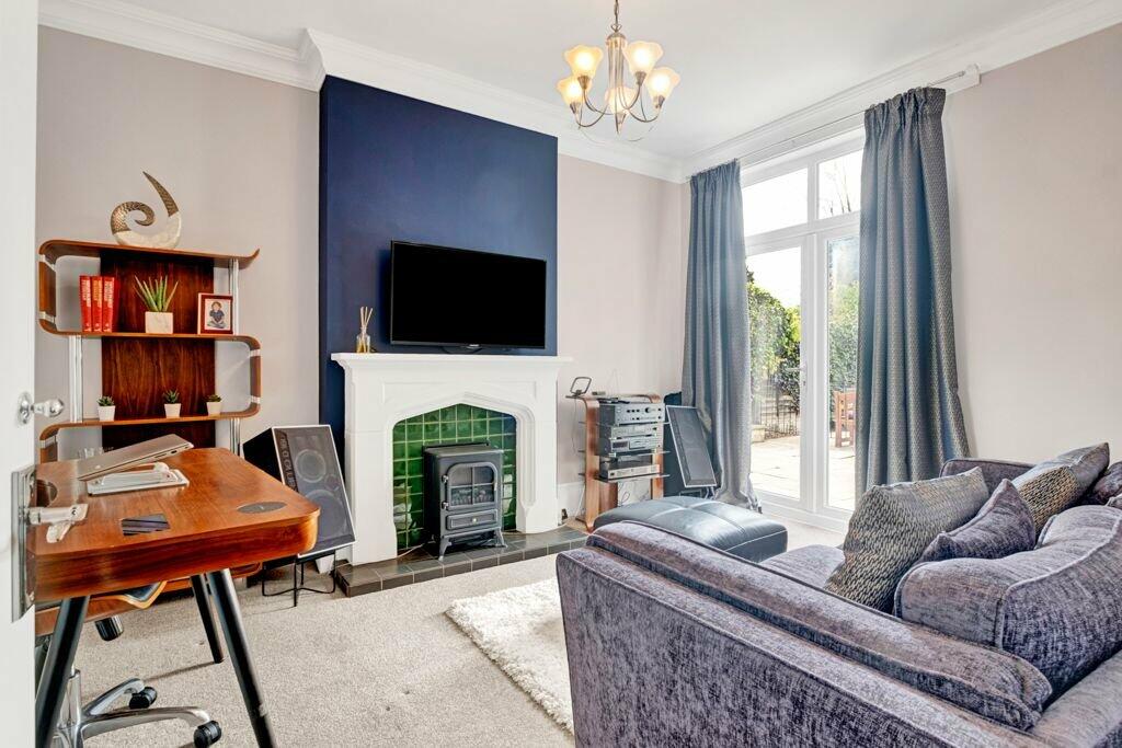 Additional property image - Penns Lane, Sutton Coldfield, B72 1BL