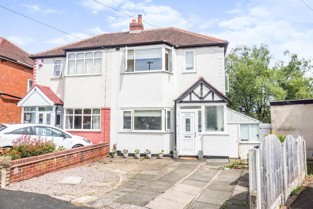 2 bedroom semidetached house for sale in White Road, Quinton, Birmingham, B32 2SZ, B32