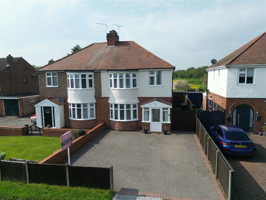 3 bedroom semidetached house for sale in Beamhill Road, Stretton, DE13