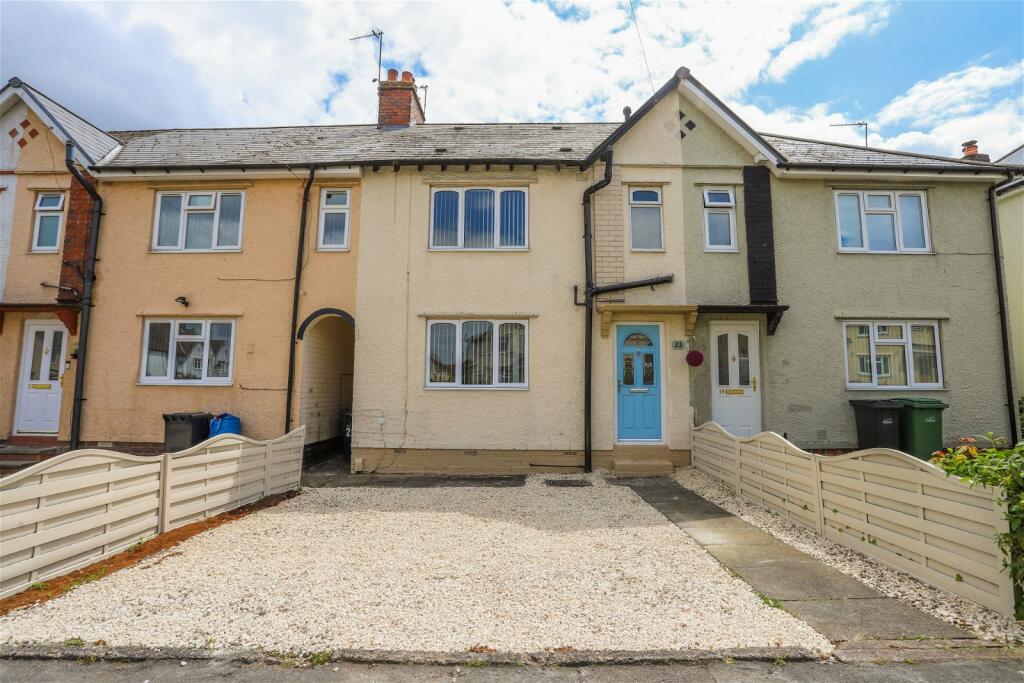 3 bedroom terraced house for sale in Beech Avenue, Halesowen, B62 8LQ, B62