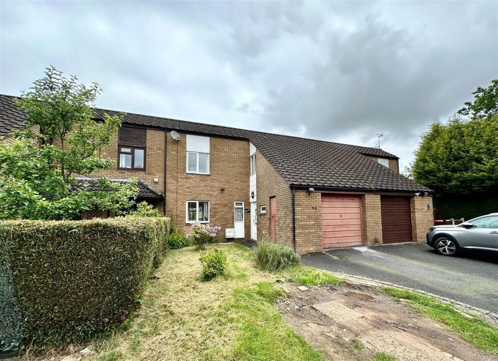 4 bedroom terraced house for sale in Doddington, Holinswood, Telford