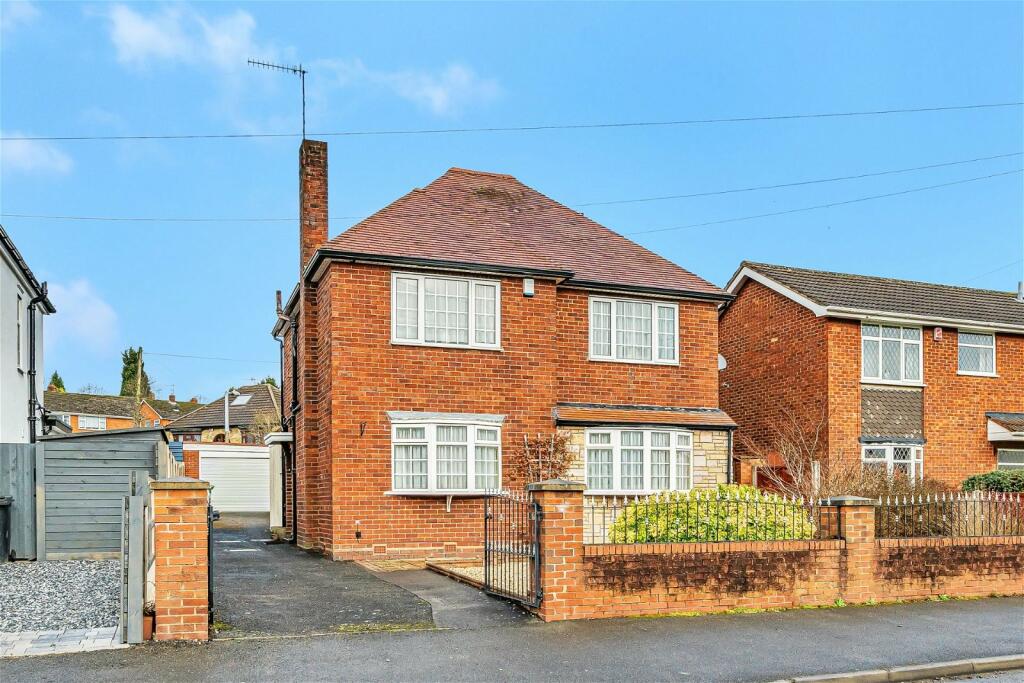 3 bedroom detached house for sale in Acres Road, Brierley Hill, DY5 2XT