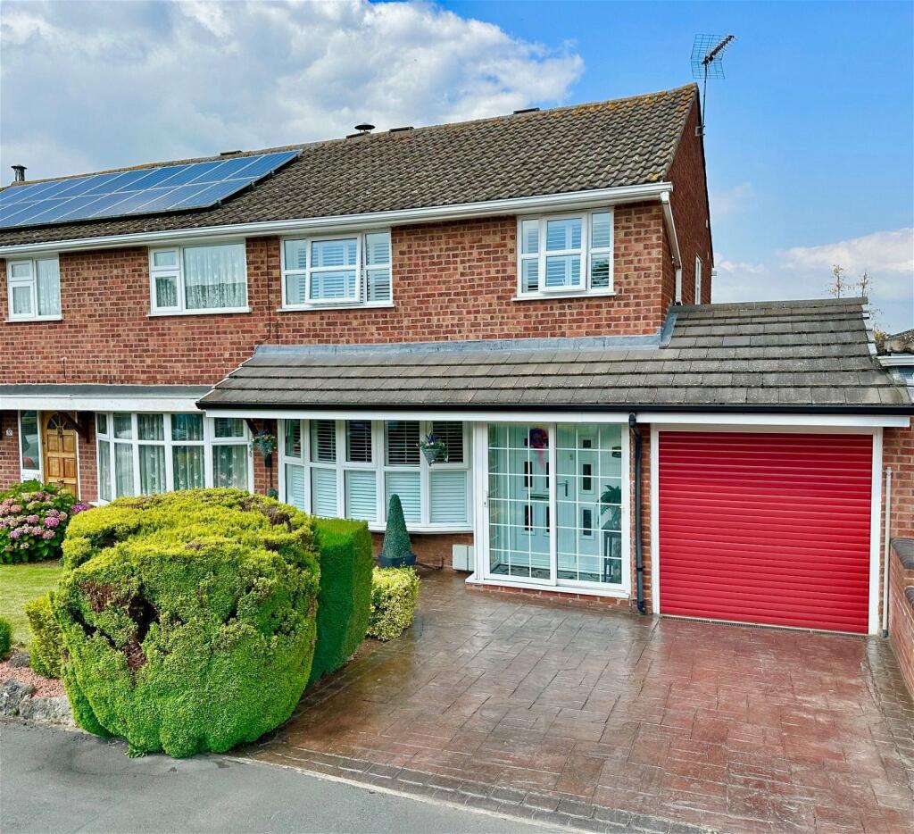 3 bedroom semidetached house for sale in Gilpin Road, Admaston, Telford, TF5 0BG, TF5