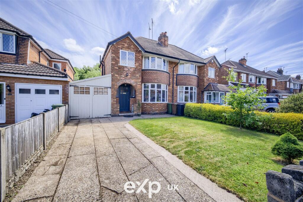 3 bedroom semidetached house for sale in Wells Green Road, Solihull, B92