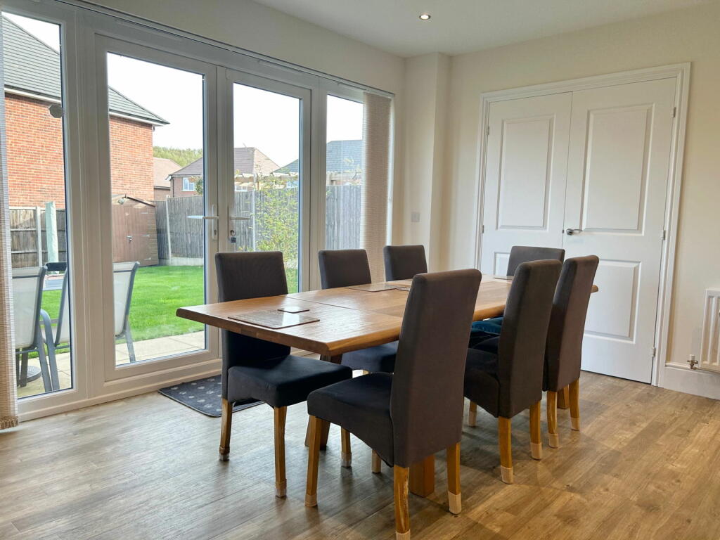 Additional property image - Broomyshaw Close, Tamworth, B77 4FQ