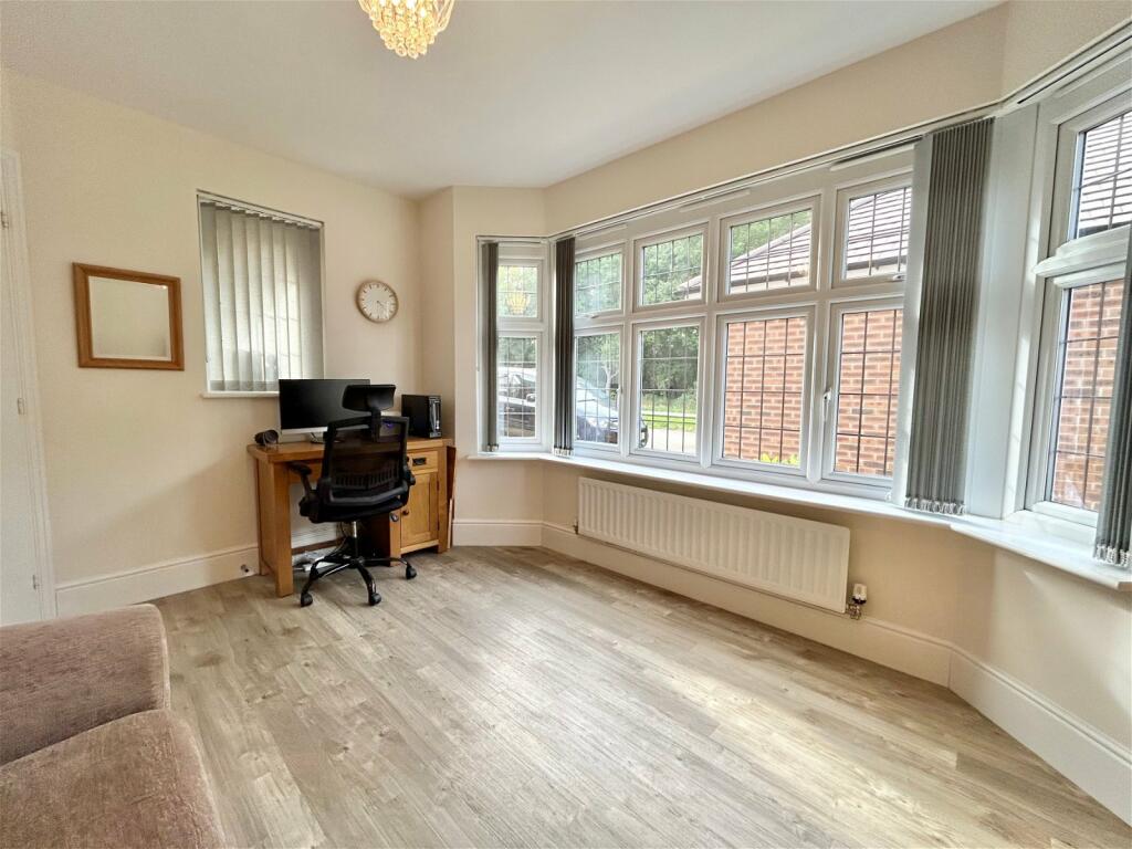 Additional property image - Broomyshaw Close, Tamworth, B77 4FQ