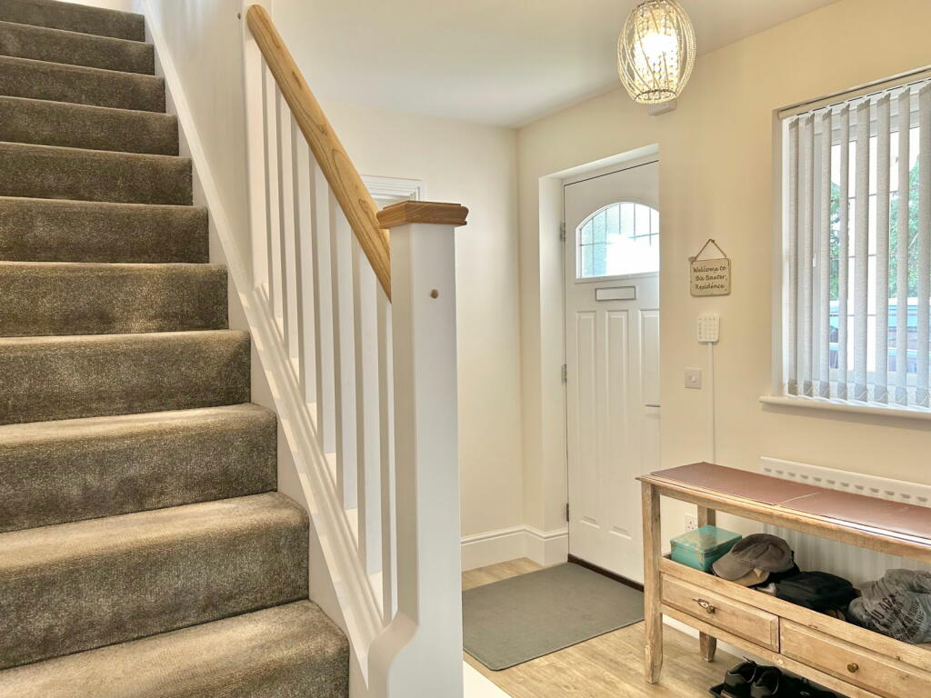 Additional property image - Broomyshaw Close, Tamworth, B77 4FQ
