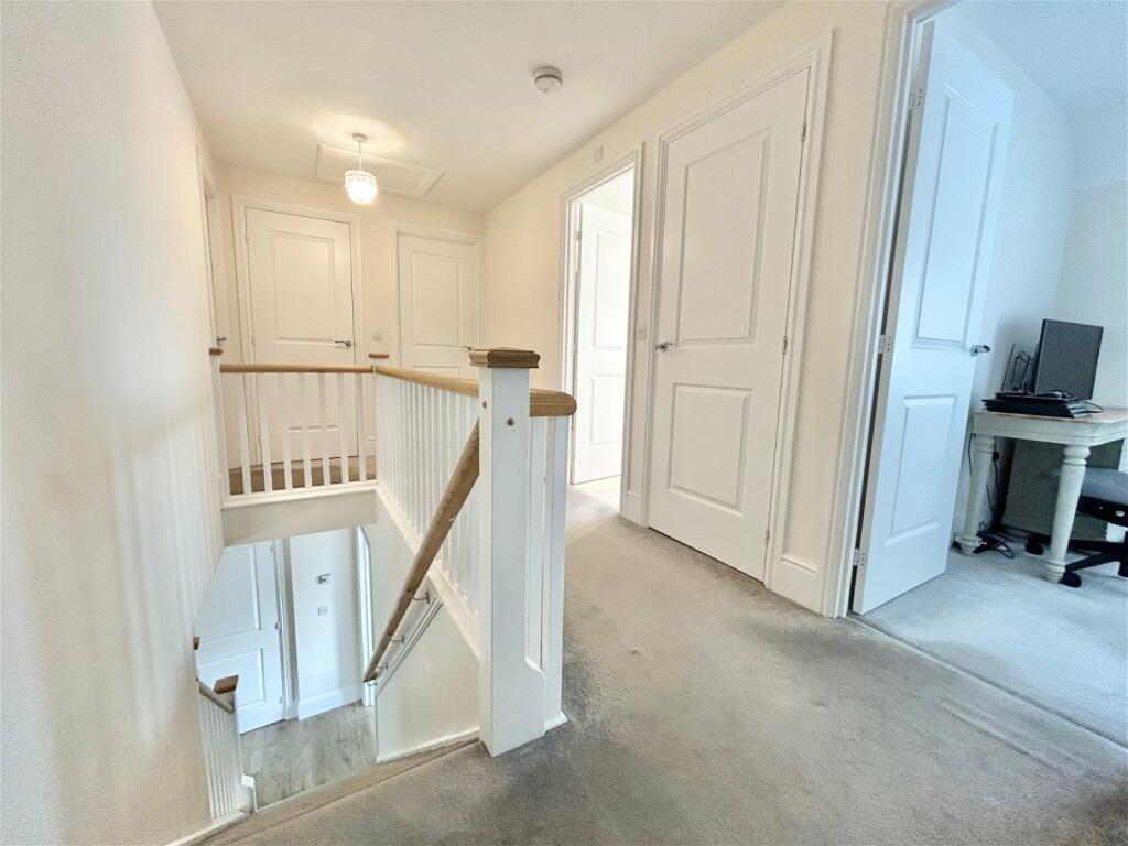 Additional property image - Broomyshaw Close, Tamworth, B77 4FQ