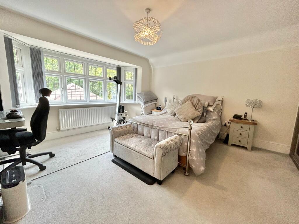 Additional property image - Broomyshaw Close, Tamworth, B77 4FQ