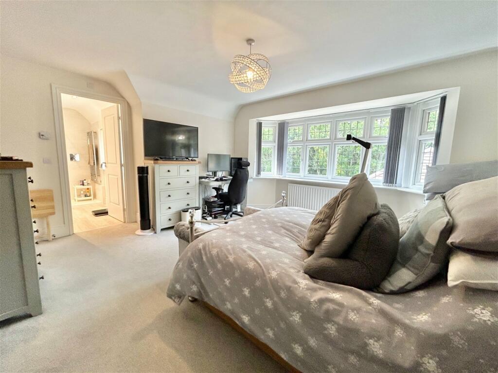 Additional property image - Broomyshaw Close, Tamworth, B77 4FQ