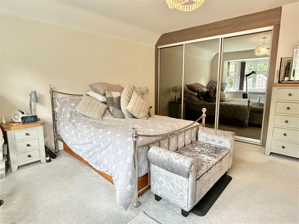 Additional property image - Broomyshaw Close, Tamworth, B77 4FQ