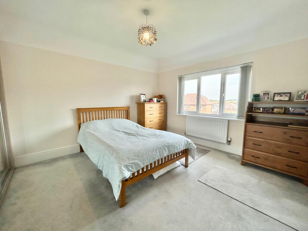 Additional property image - Broomyshaw Close, Tamworth, B77 4FQ