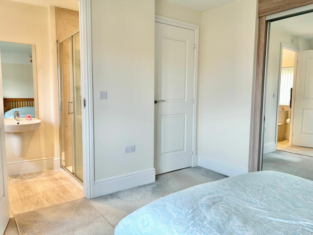 Additional property image - Broomyshaw Close, Tamworth, B77 4FQ