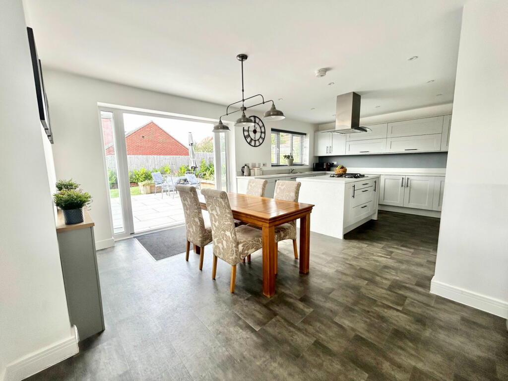 Additional property image - Willowherb Close, Tamworth, B79 0EX