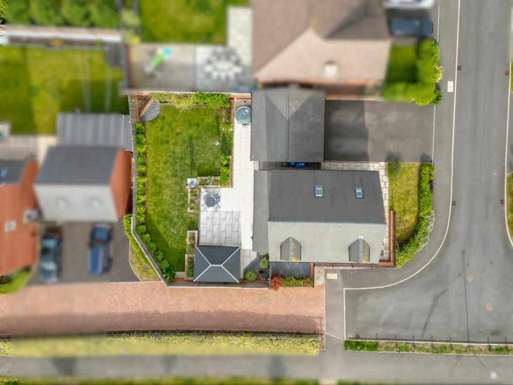 Additional property image - Willowherb Close, Tamworth, B79 0EX