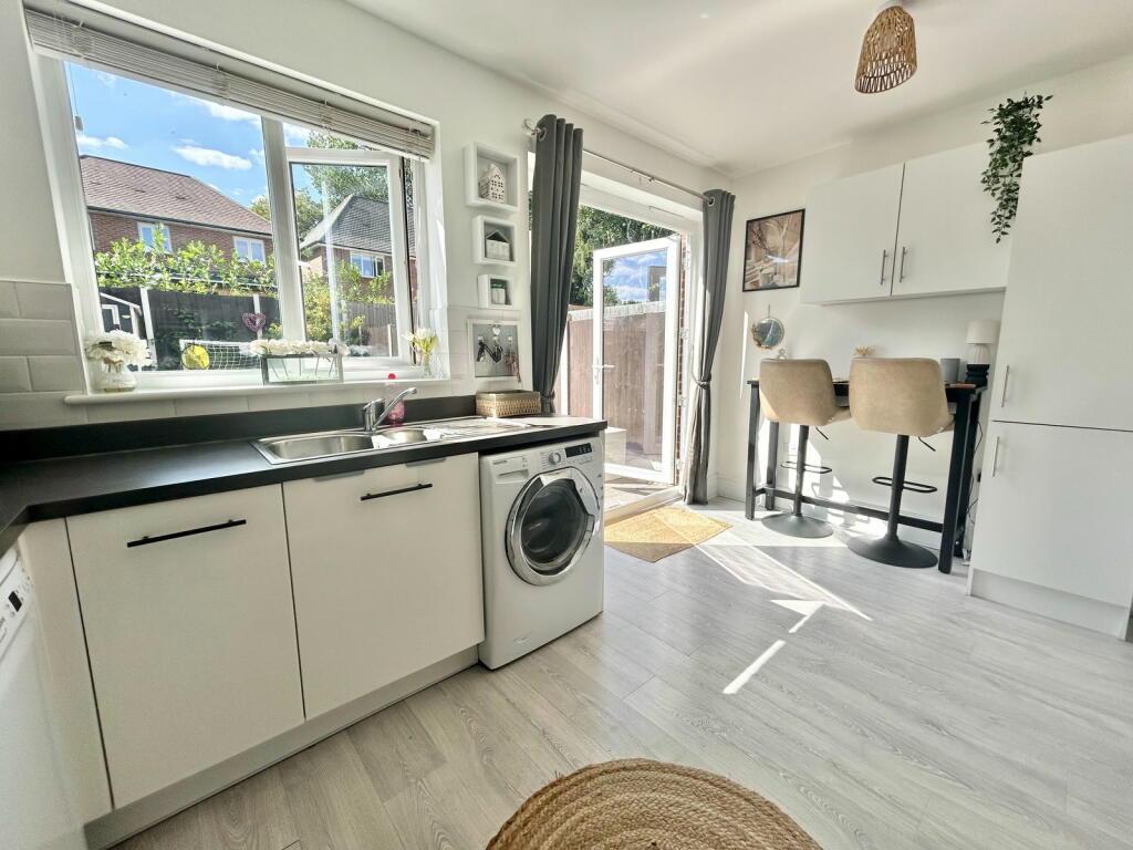 Additional property image - Blithbury Close, Amington, Tamworth, B77 4FP