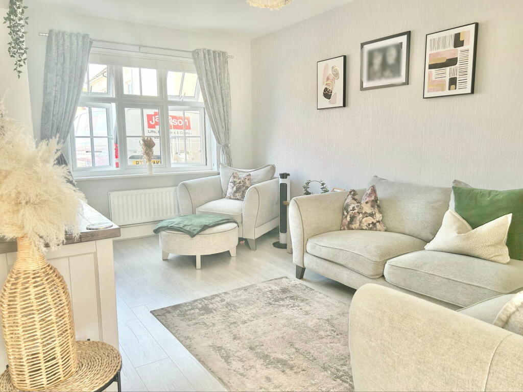 Additional property image - Blithbury Close, Amington, Tamworth, B77 4FP