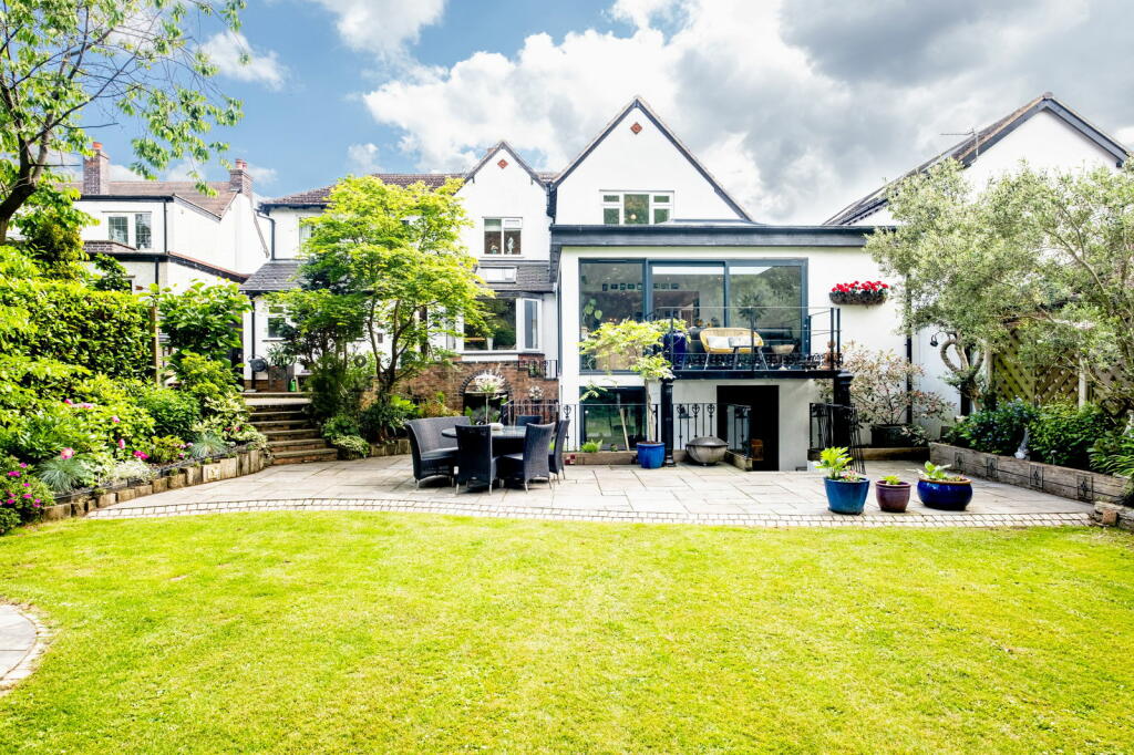 Property image for 82 Hardwick Road, Streetly, Sutton Coldfield, B74 3DL