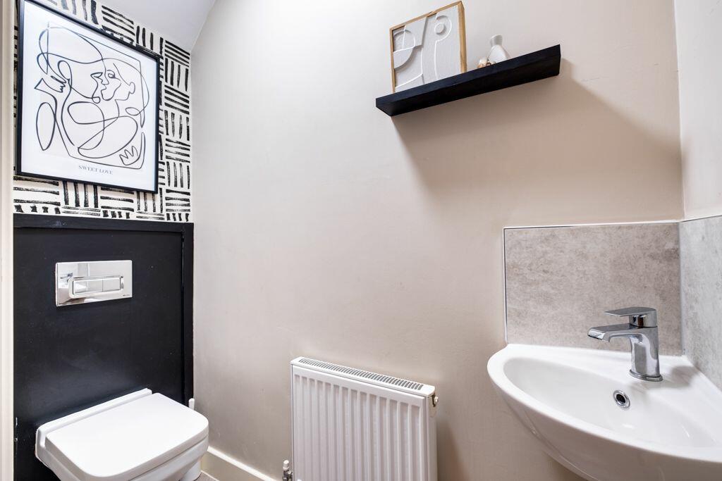 Additional property image - Wigginton Gardens, Tamworth, Staffordshire, B79 8BG