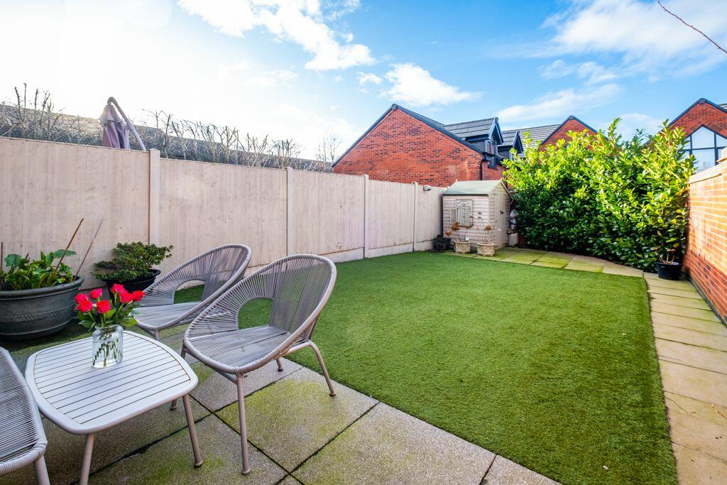 Additional property image - Wigginton Gardens, Tamworth, Staffordshire, B79 8BG