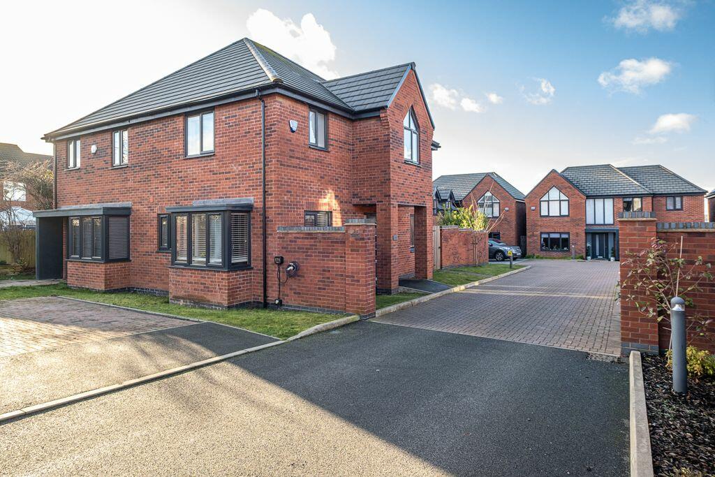 Additional property image - Wigginton Gardens, Tamworth, Staffordshire, B79 8BG