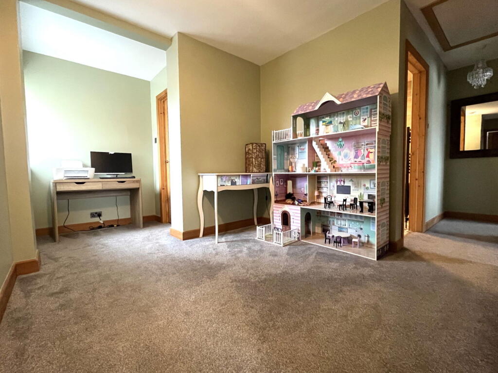 Additional property image - Crumpfields Lane, Webheath, Redditch