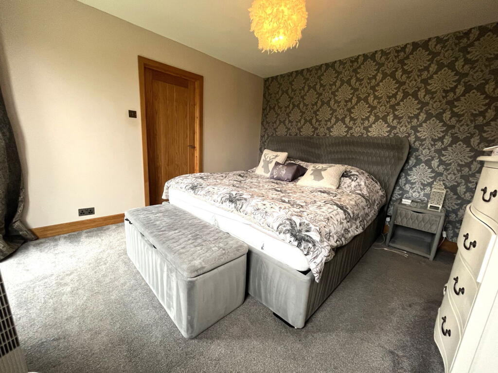 Additional property image - Crumpfields Lane, Webheath, Redditch