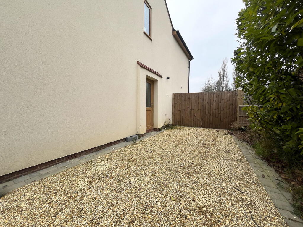 Additional property image - Crumpfields Lane, Webheath, Redditch