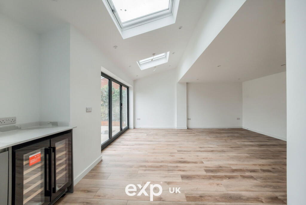 Additional property image - Neighbrook Close, Webheath