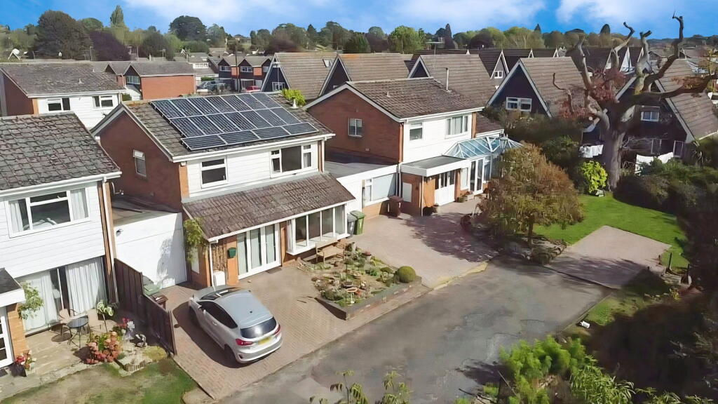 Main image of property: Field End, Stourport-on-severn, DY13 8UD