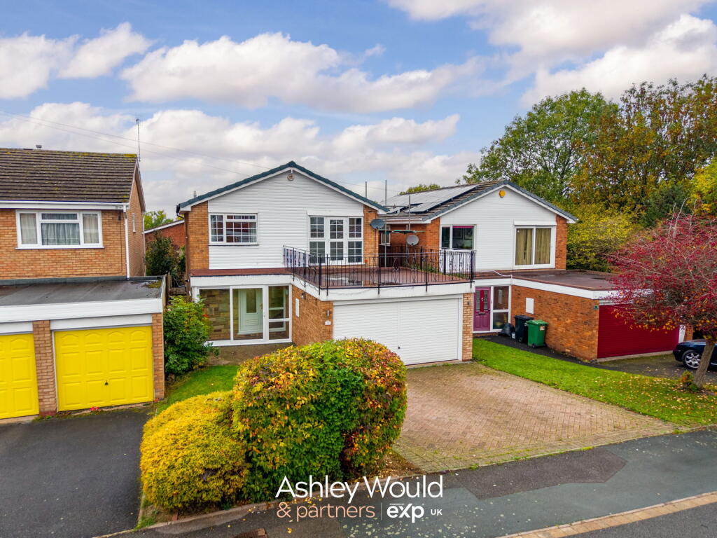 Main image of property: Links View, Halesowen, B62 8SS