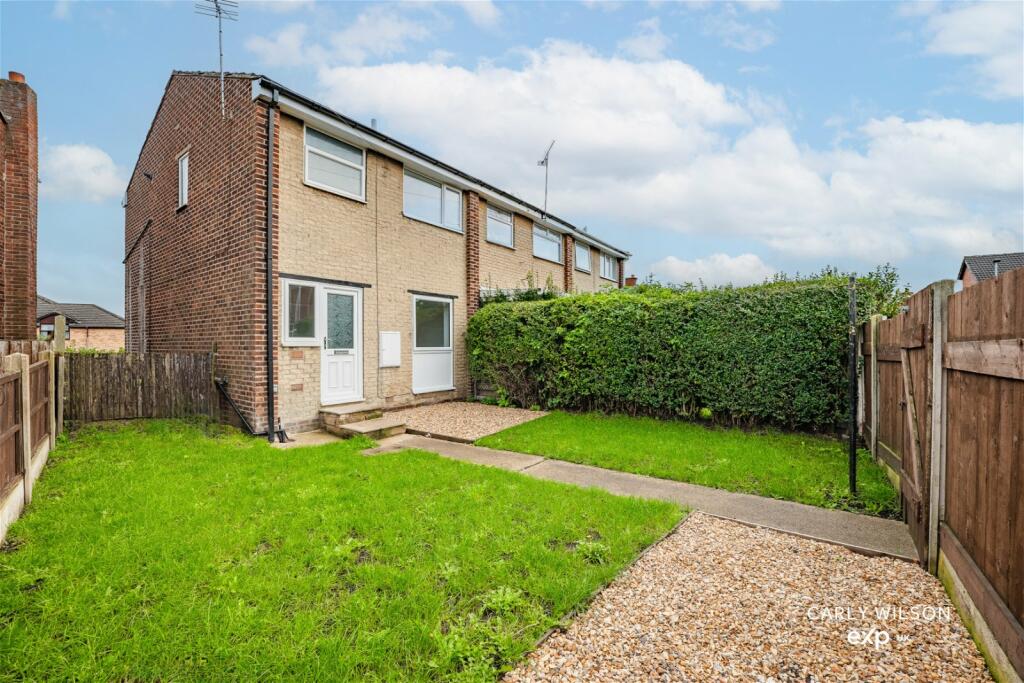 3 bedroom town house for sale in Southey Road, Maltby, Rotherham, S66