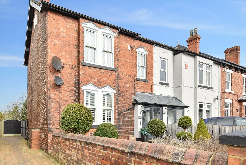 4 bedroom end of terrace house for sale in Church Lane, GARFORTH, Leeds. LS25 1NW, LS25