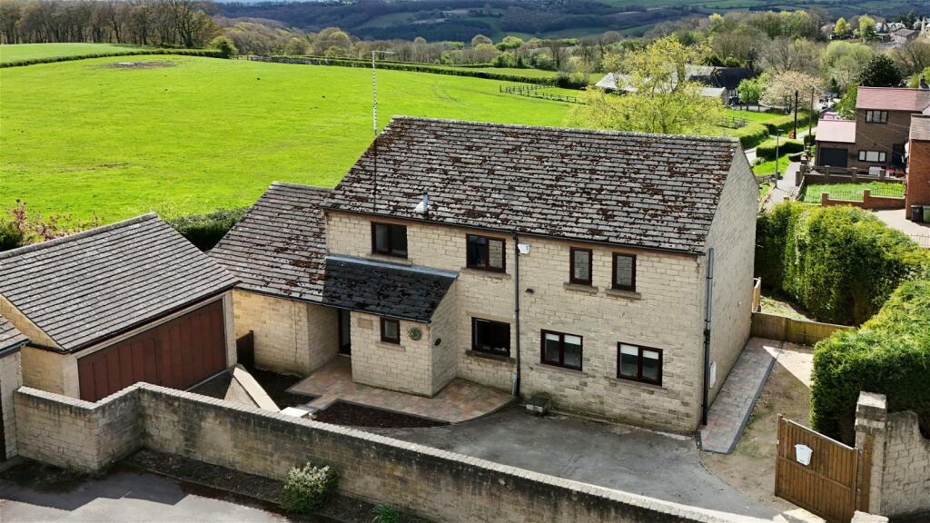 4 bedroom detached house for sale in Wellfield Close, Ridgeway, S12