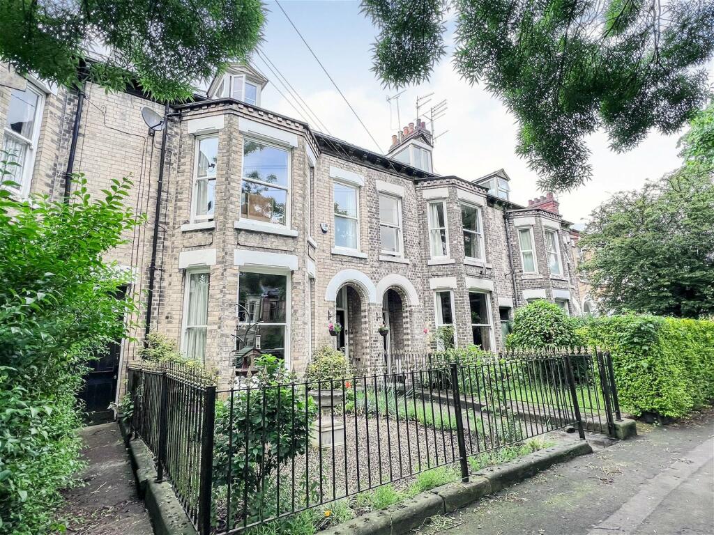 5 bedroom terraced house for sale in 44 Victoria Avenue, Princes Ave