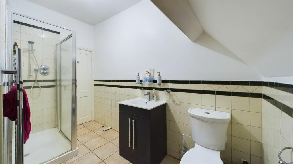 Additional property image - Clayton Lane, Clayton, Bradford, BD14 6PD