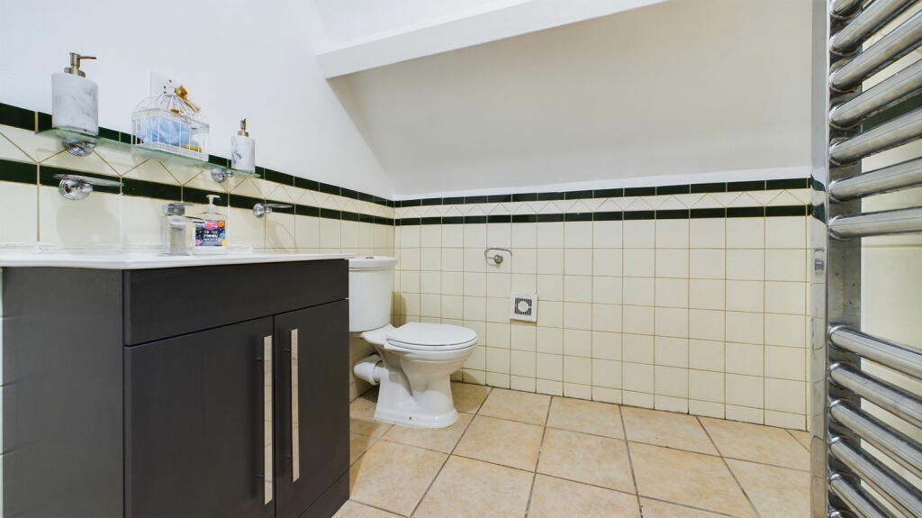 Additional property image - Clayton Lane, Clayton, Bradford, BD14 6PD