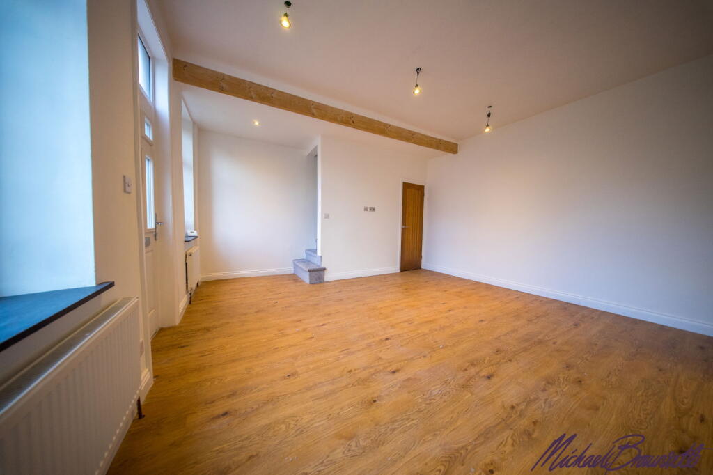 Additional property image - Beacon Street, Wibsey, Bradford, BD6 3BE