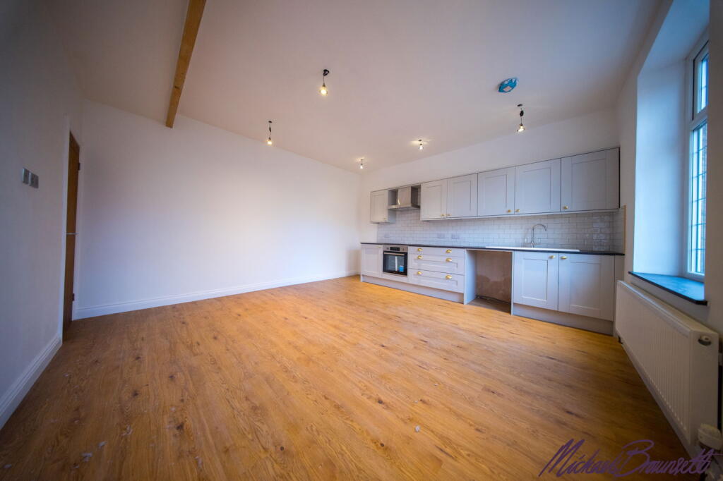 Additional property image - Beacon Street, Wibsey, Bradford, BD6 3BE