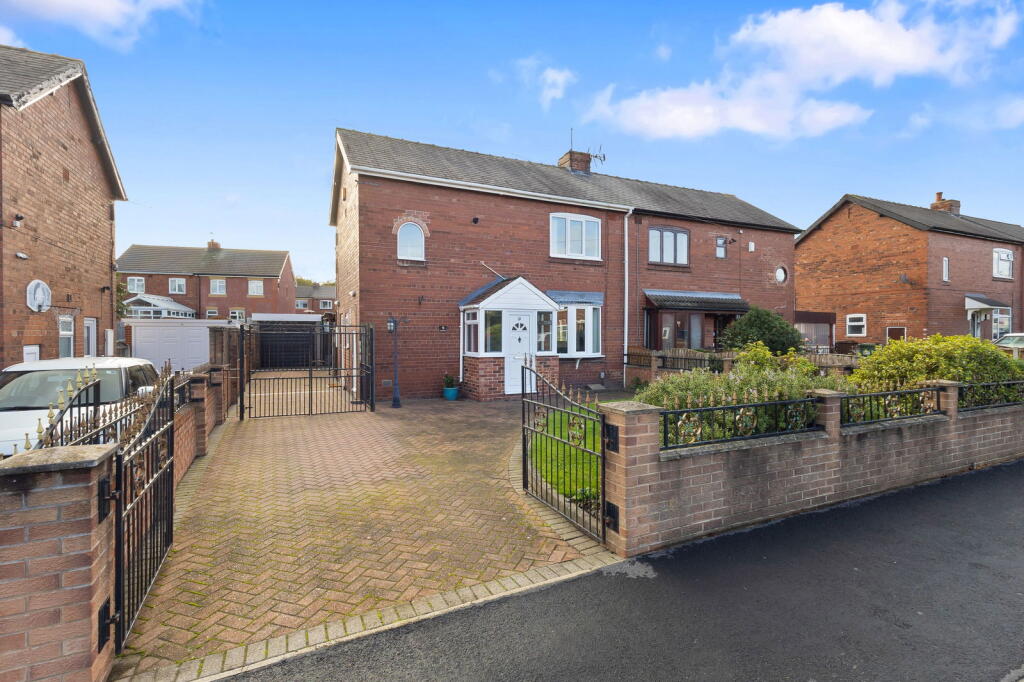 Main image of property: Central Drive,Castleford,WF10 1QG