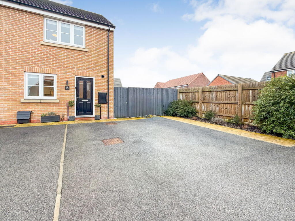 Main image of property: Oxtoby Close ,Beverley,East Riding of Yorkshire,HU17 0GW