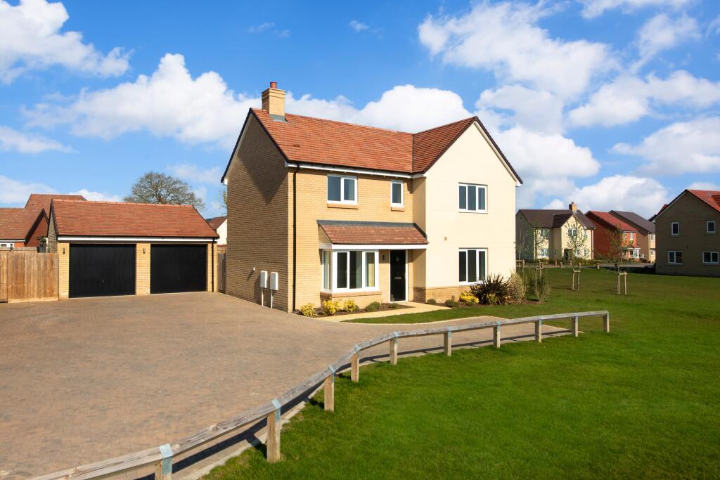 Main image of property: Stortford Road,
Dunmow,
CM6 1WY