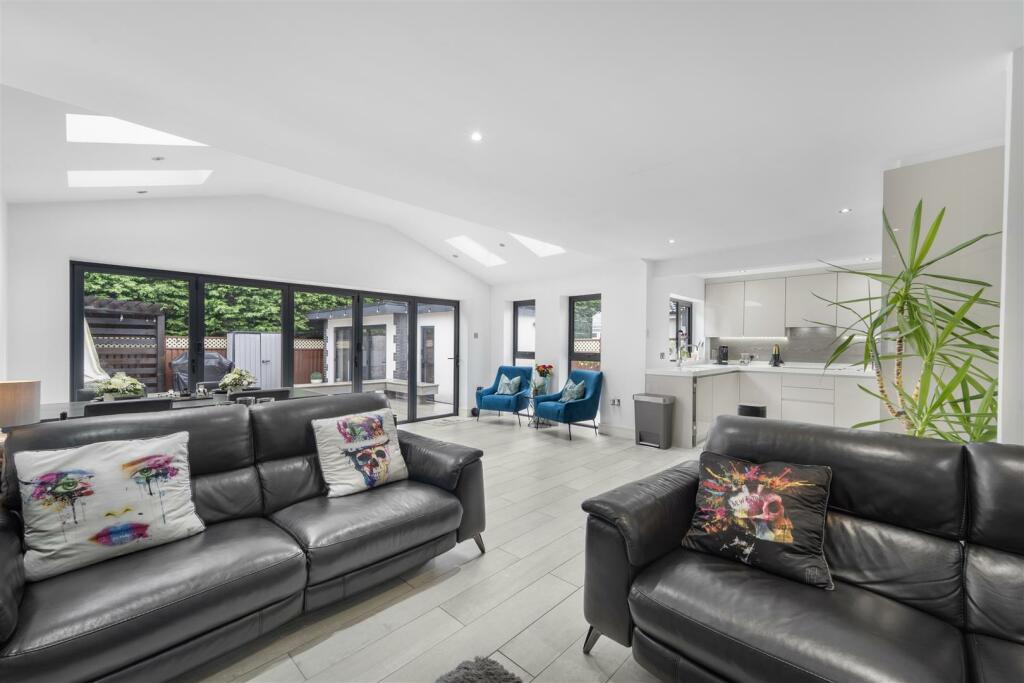 2 bedroom semidetached bungalow for sale in Shepherds Close