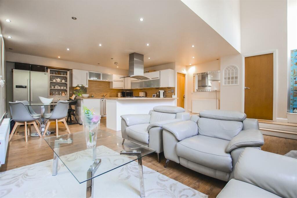 Additional property image - Crow Lane, Ramsbottom, Bury
