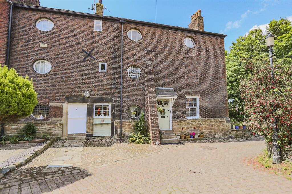 Additional property image - The Starkies, Bury