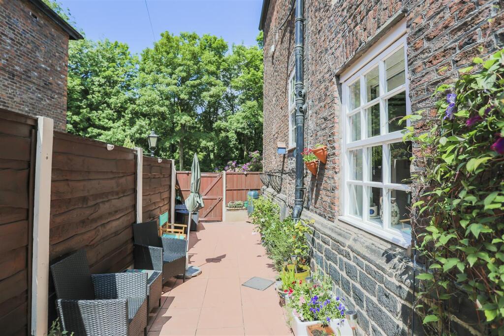 Additional property image - The Starkies, Bury