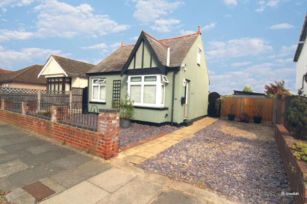 Main image of property: North Crescent, Southend-On-Sea, Essex, SS2